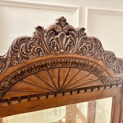 Armour china cabinet, Lion Claw