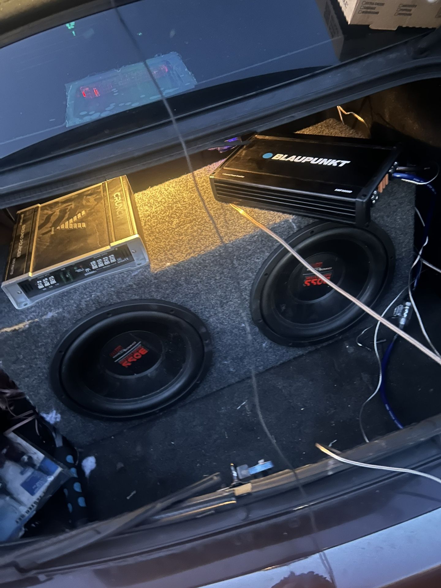 2 12’s 1100 Watt And 3000 Watt Amp