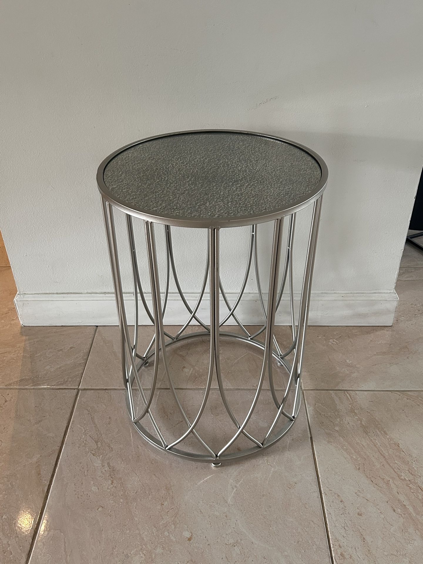 mirrored top table