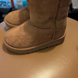 Uggs Kids Size 8