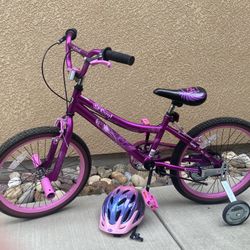 Girls Freestyle 20” Bike w/Helmut