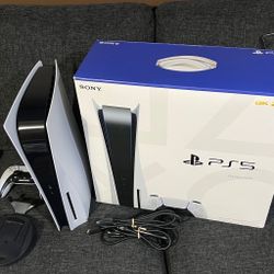 PlayStation 5 Comes With Fortnite And Box