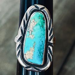 925 Sterling silver Turqoise ring size 8