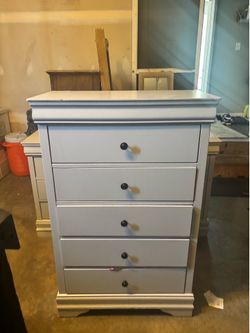 Bedroom dresser