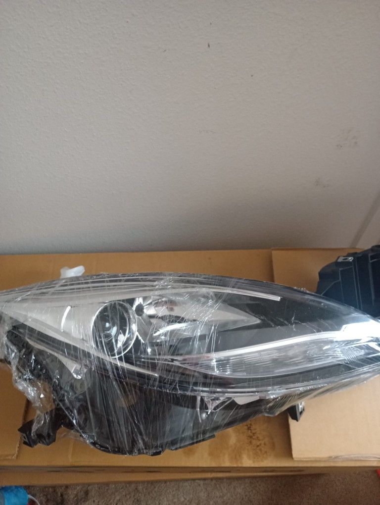 Mazda 6 Headlights