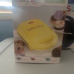 Mini Donut Maker 