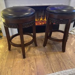 2 Barstools 