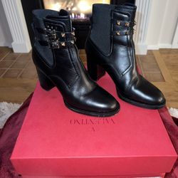 Authentic Valentino Boots 