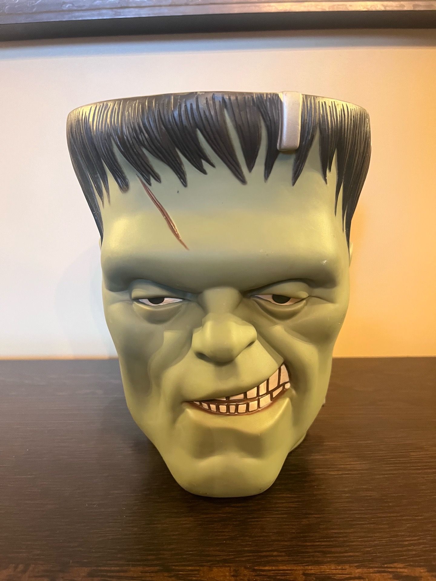 Sideshow Bucket Vintage Sideshow 1999 Universal Studios Frankenstein Halloween Candy ...