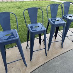 4 Counter Height Stools 