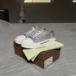 Burberry shoes