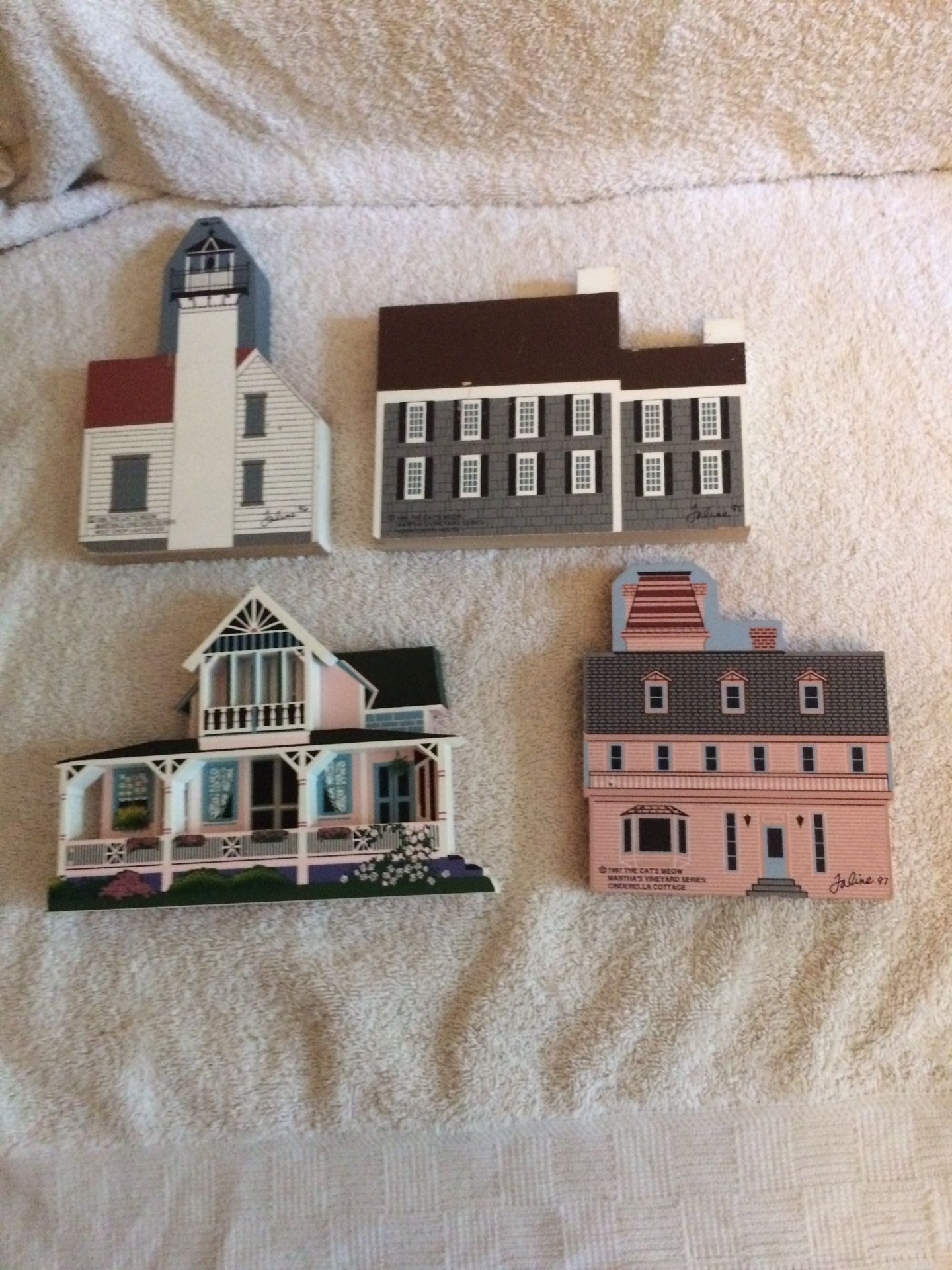 1997 The Cats Meow Martha Vineyards Series Set of 4 Cinderella's Cottage, John Coffin House, West Chop Lighthouse