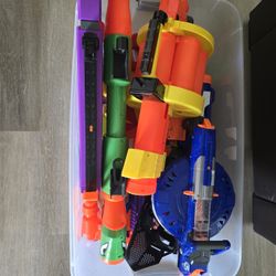 NERF GUNS