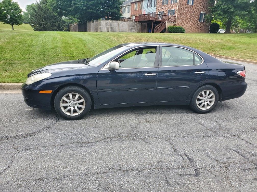 2004 Lexus ES 330