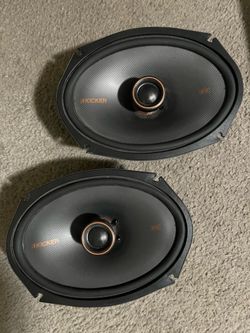 Kicker speakers