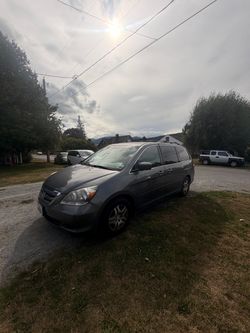 Honda Odyssey Minivan Grey