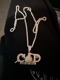 Silver Chain W Pendant