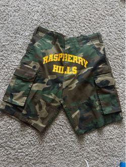 Gv gallery (raspberry hills) Camp shorts