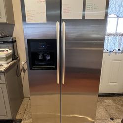 $250 Stainless Steel Fridge And Freezer