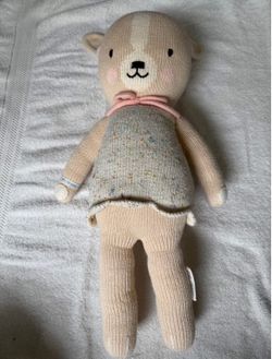 Cuddle and Kind- Mia the dog 20in