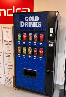 💥 Cold Drink Vending Machine – Fully Stocked & Ready to Earn 💥