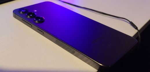 Samsung Galaxy s24 128gb - $300 or best offer