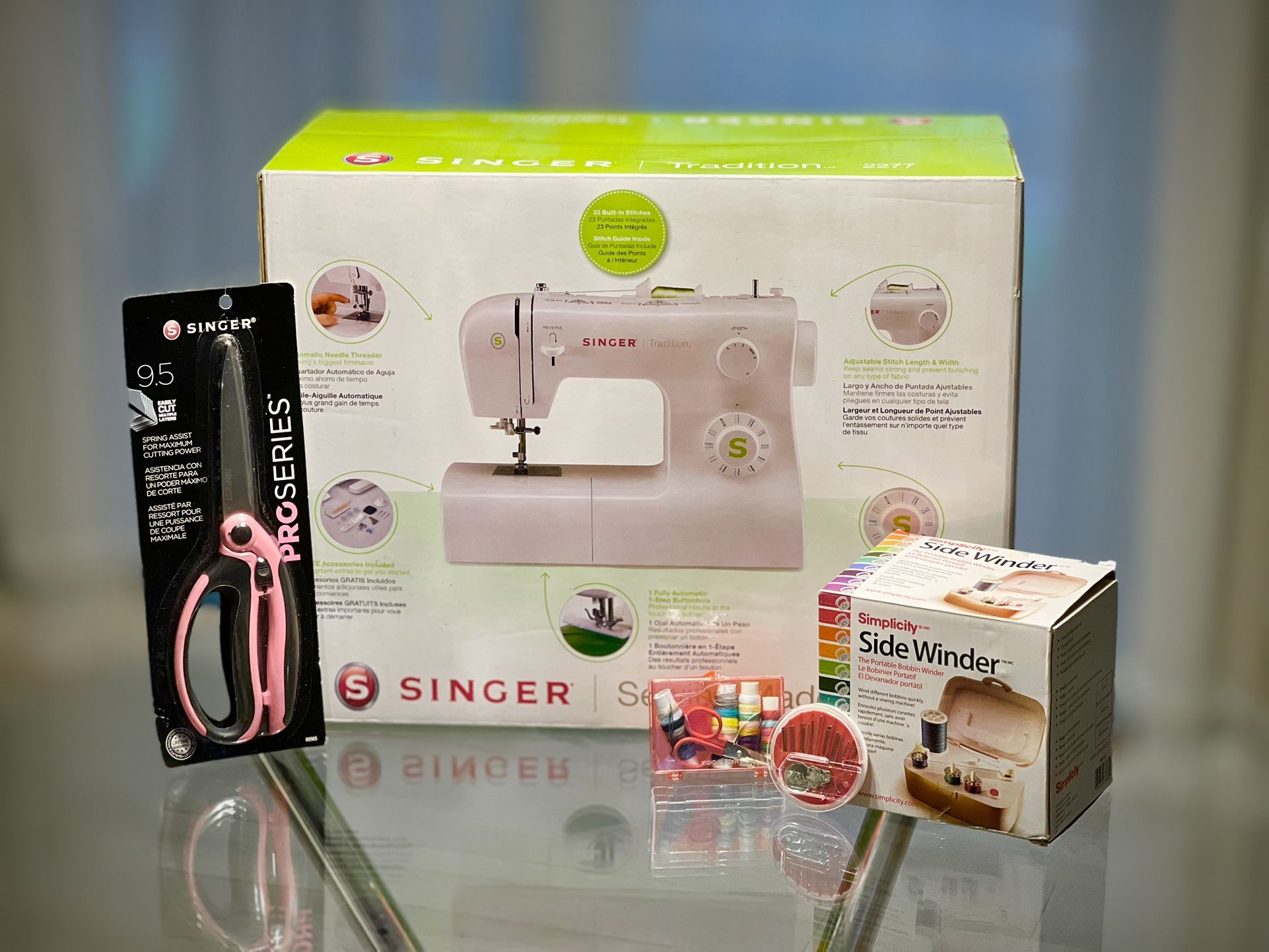 Singer Tradition 2277 Sewing Machine with Extras