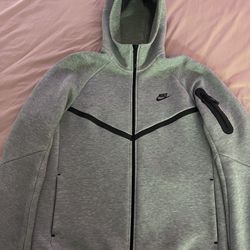 Grey Nike Tech And Dark Blue Nike Tech