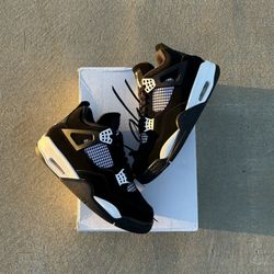 Jordan 4 White Thunder  