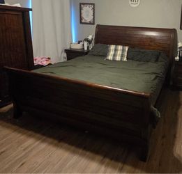 Elegant Cherry Wood King Bedroom Set ($900 negotiable)