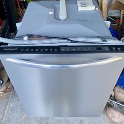 Frigidaire Gallery Stainless Dishwasher - w/Hoses & All Attachments (Model #: FGID2466QF5A)