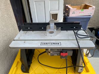 Craftsman router with bench