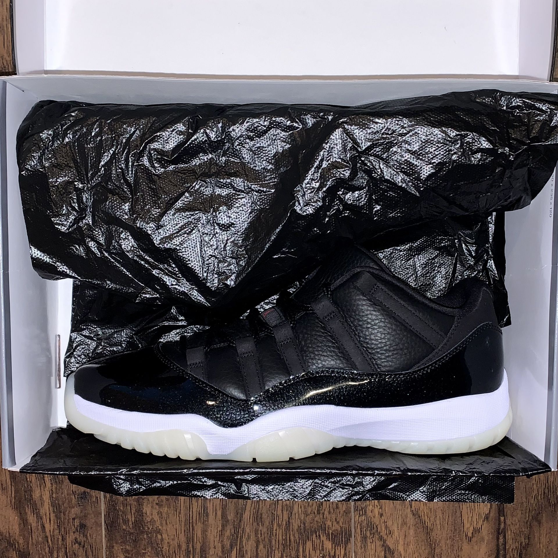 Jordan 11 Retro Low “72-10” Mens Size 11