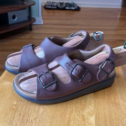 SAS LEATHER SANDALS  USA  size 7 Women 