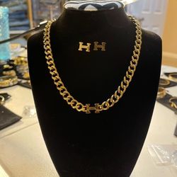 Set Earrings  And Necklace 