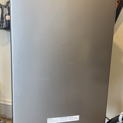 Frigidaire Fridge 