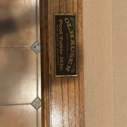 Scarface Balls, Poolsticks, and Pool Table