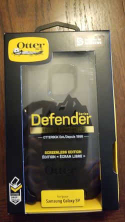 Brand new OtterBox Defender for Samsung Galaxy S9 only open to take pictures
