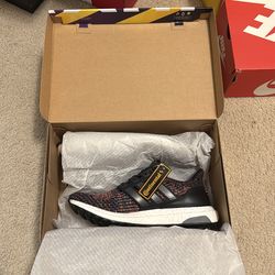 Adidas Ultra Boost Multicolor size 8.5