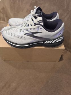 Brooks adrenaline GTS 23