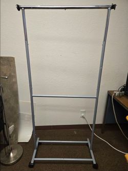Rack with wheels