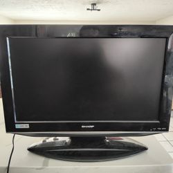 26-in Sharp TV With DVD Player $40 