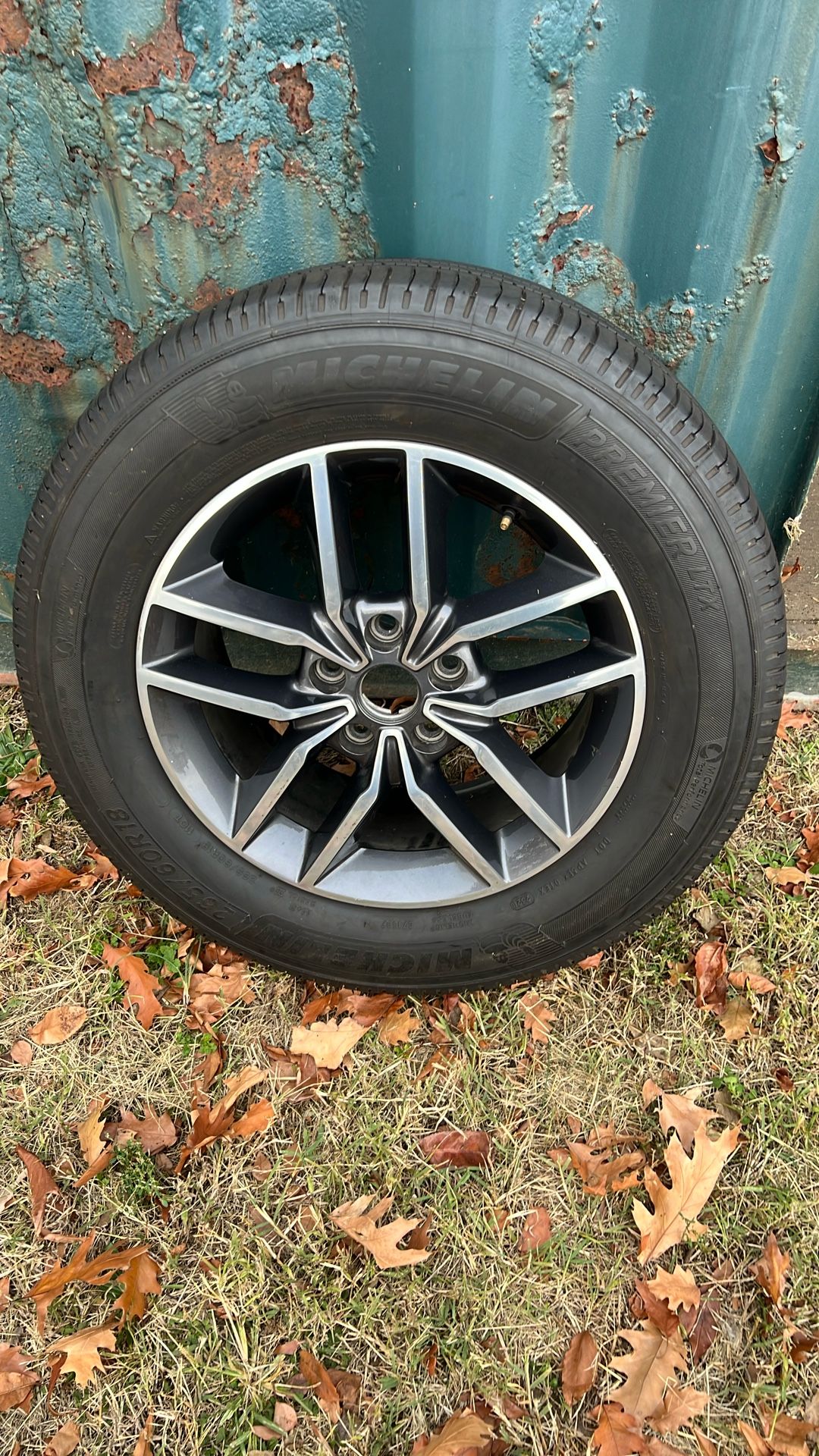 1-One Wheel And Tire For A Jeep Wrangler 265/60/18