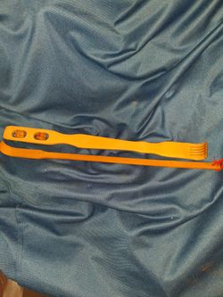 Wooden Back Scratcher with Massage Rollers