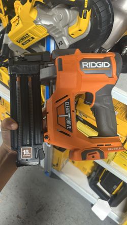 RIDGID 18V CORDLES BRUHLESS 18 GA FINISH NILER TOOL ONLY NEW