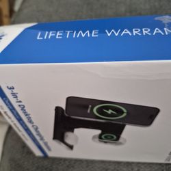 Just Wireless 3 In 1 Desktop Charging Station Fir Apple & Androids Devices