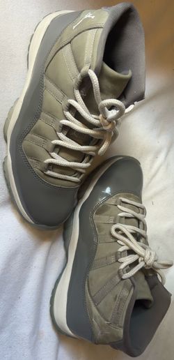 Jordan 11 grey
