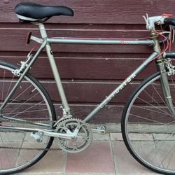 A Vintage 52cm Centurion Road Bike With 700C Wheels, $150 FIRM OR $75 For Frame/$75 For Wheel Set