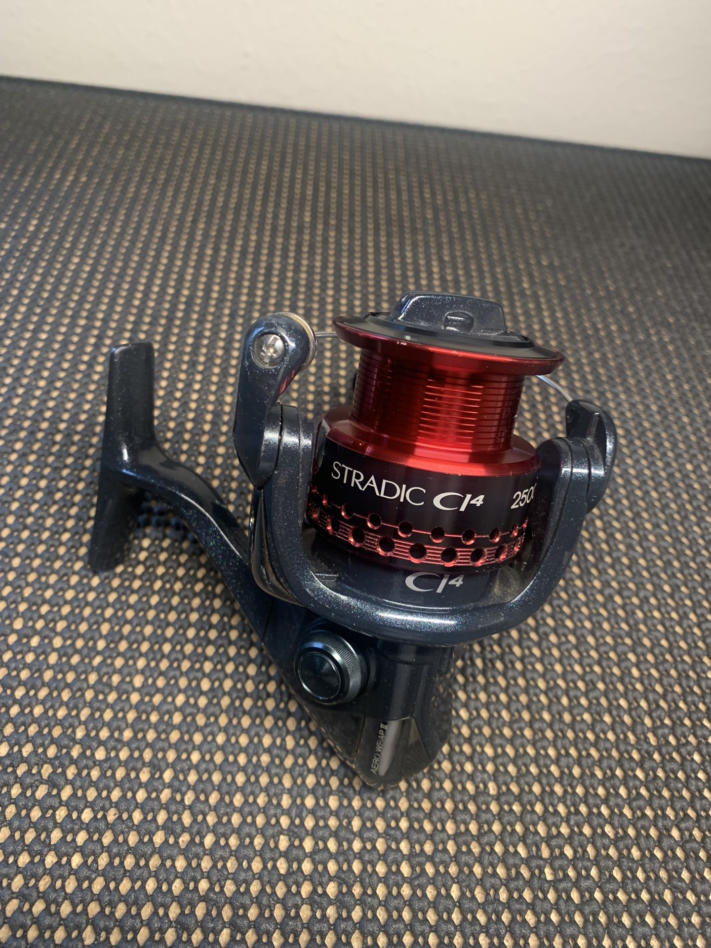 Shimano Stradic 2500f