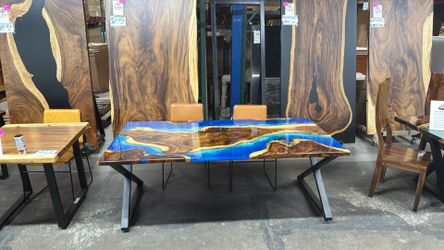 Resin table